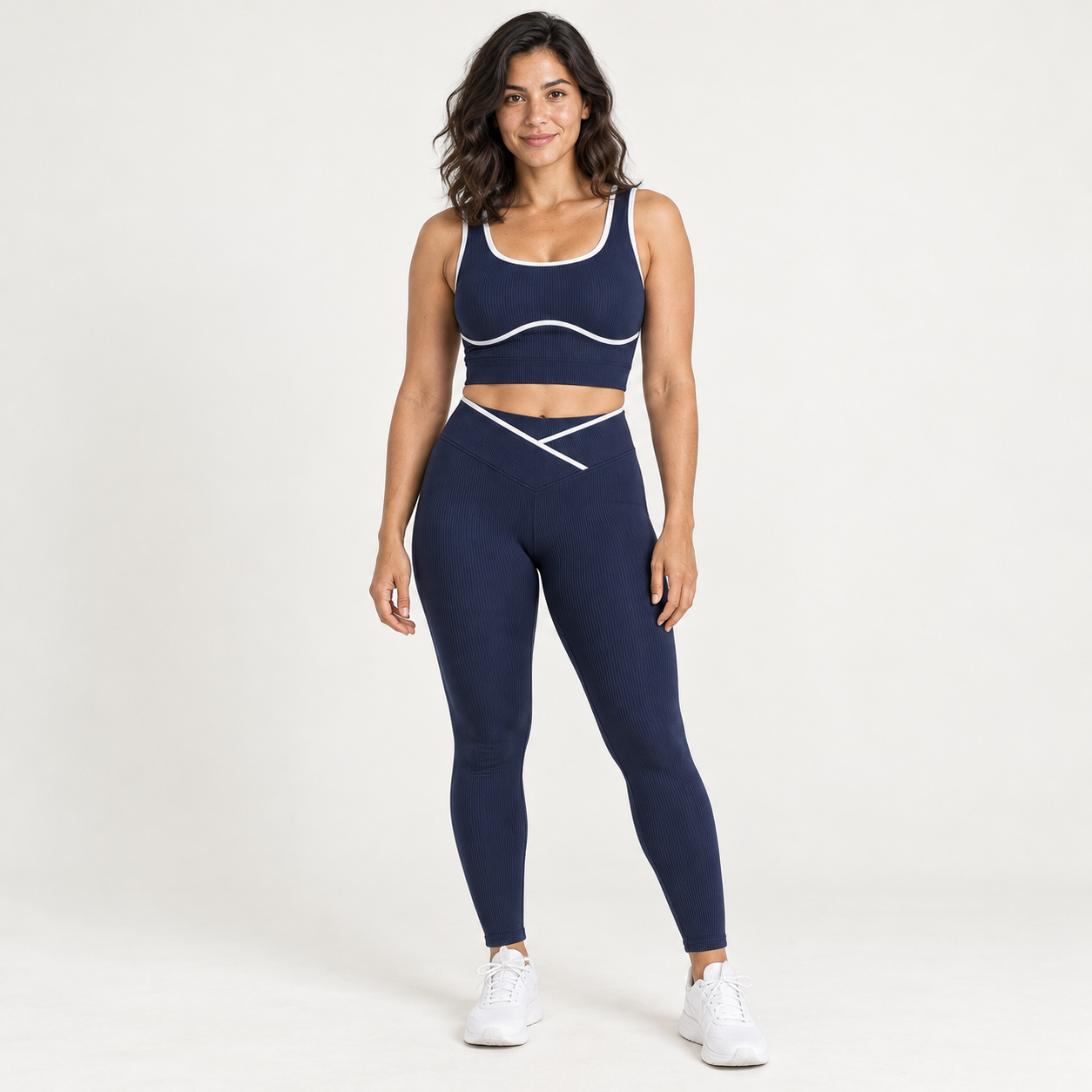Conjunto Lumova marinho, top e legging em vista frontal